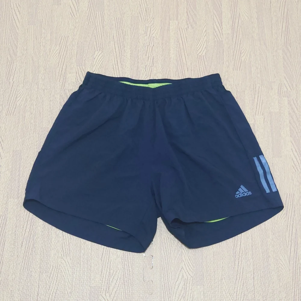 Adidas Areoready Men’s Black Active Sport Shorts Large IL5" W30 - Picture 1 of 10